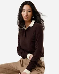 polo básica feminina de tricot manga longa marrom escuro